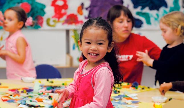 Nursery school program in NYC - Practically Preschool by Discovery Programs