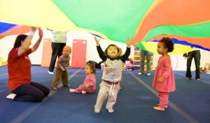 Gym for Tots in NYC - Discovery program that builds motor planning, eye-hand coordination, social skills, and develops cognitive skills for babies